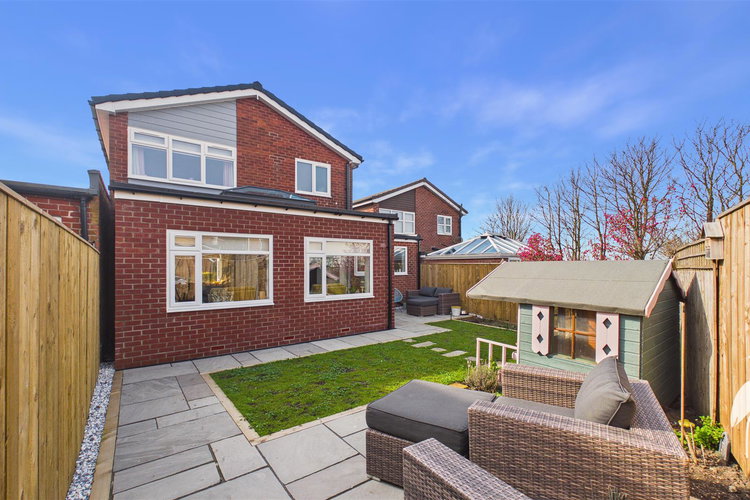 Outside - Picture 28 of 29