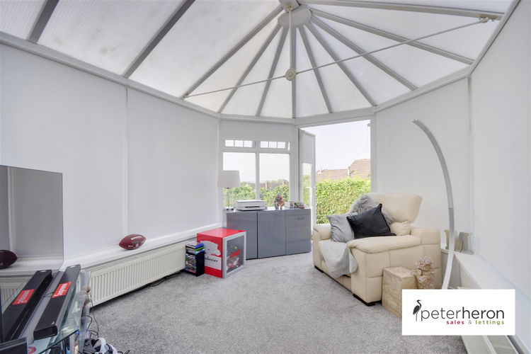 Conservatory - Picture 6 of 23