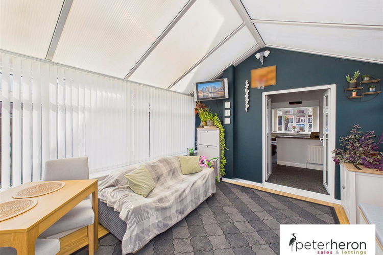 Conservatory - Picture 11 of 23