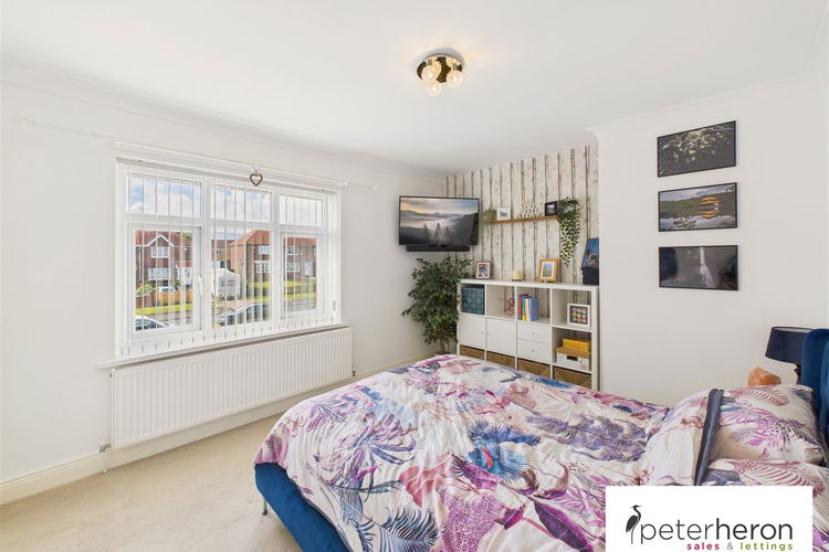 Bedroom 1 - Picture 12 of 23