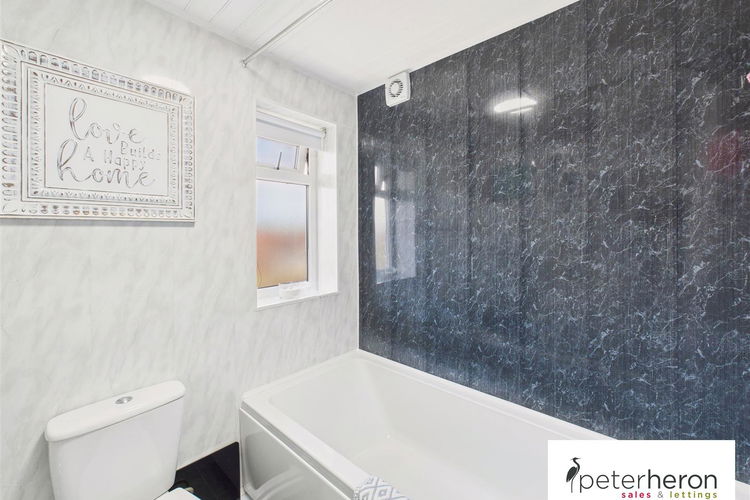 Bathroom - Picture 17 of 23