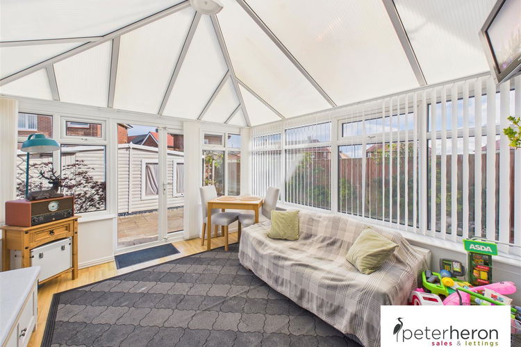 Conservatory - Picture 9 of 23