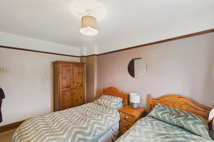 Bedroom 1 - Picture 15 of 26