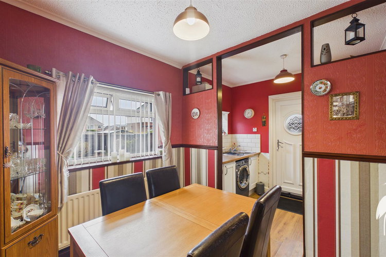 Dining Room - Picture 6 of 26