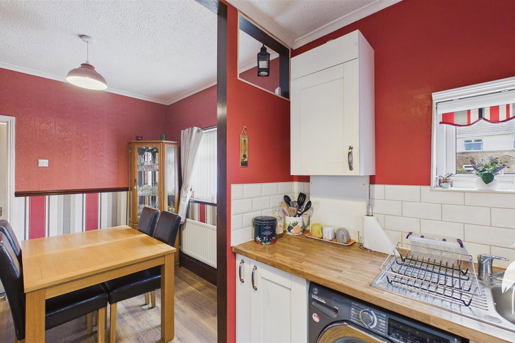 Kitchen - Picture 10 of 26