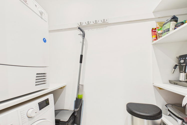 Utility Cupboard - Picture 11 of 25