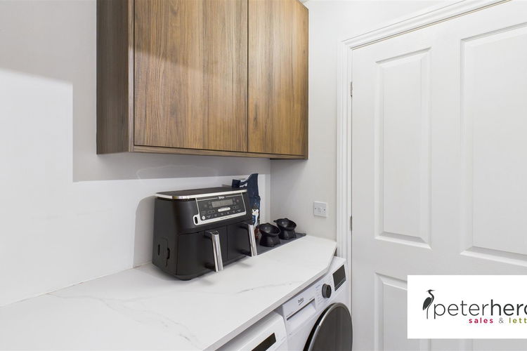 Utility - Picture 11 of 26