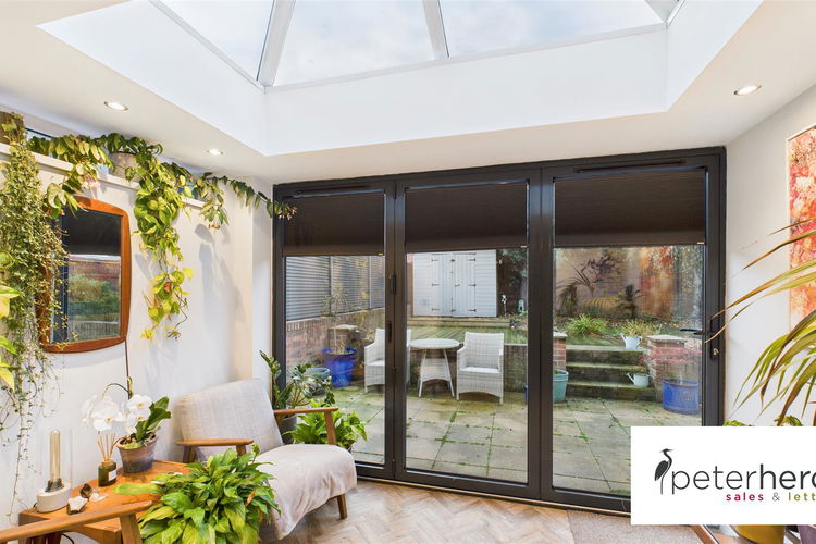 Garden Room - Picture 23 of 26