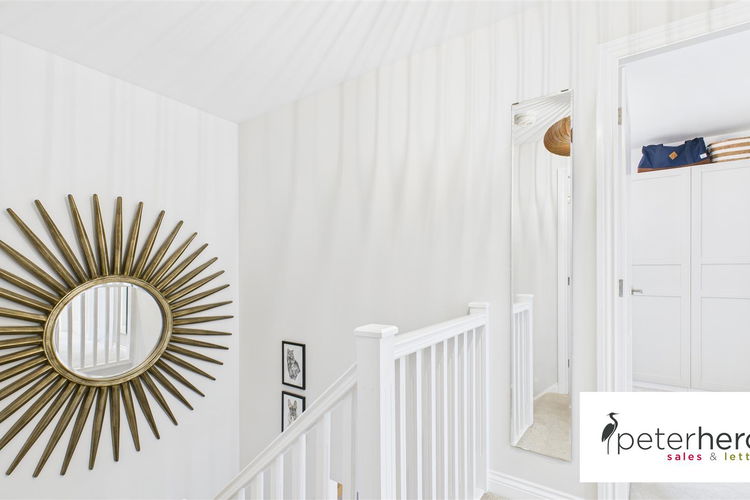 First Floor Landing - Picture 9 of 26