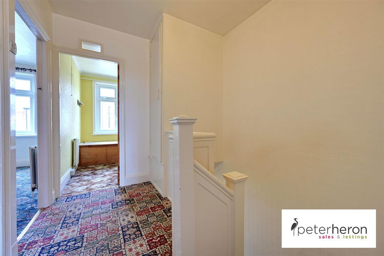 First Floor Landing - Picture 11 of 15
