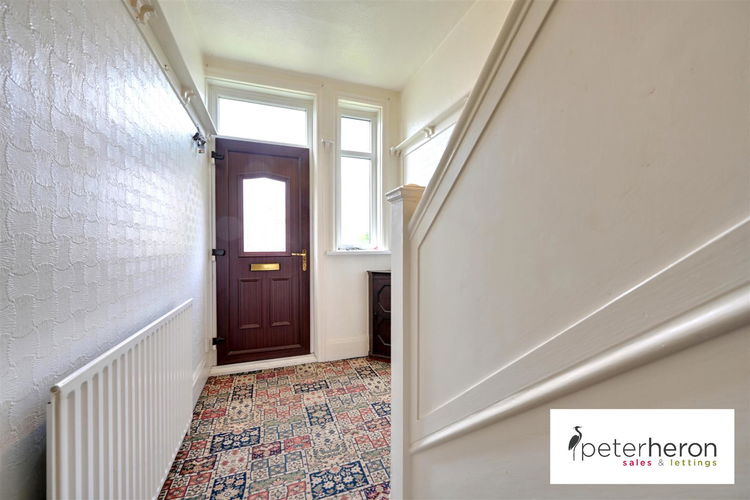 Entrance Hall - Picture 6 of 15