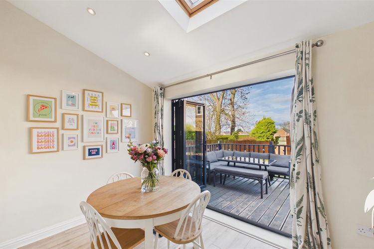 Dining Area - Picture 11 of 27