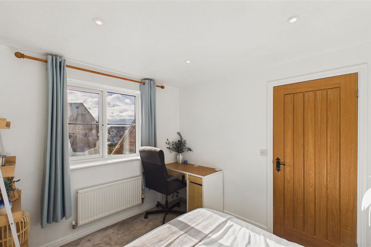 Bedroom 2 - Picture 18 of 27