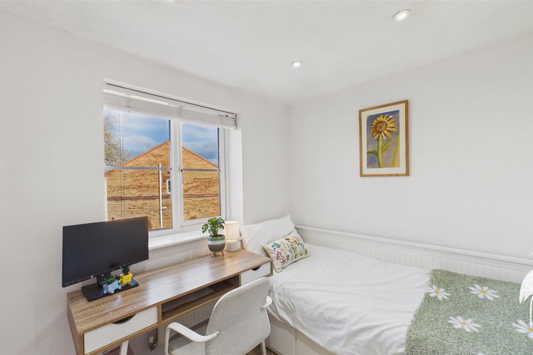 Bedroom 3 - Picture 21 of 27