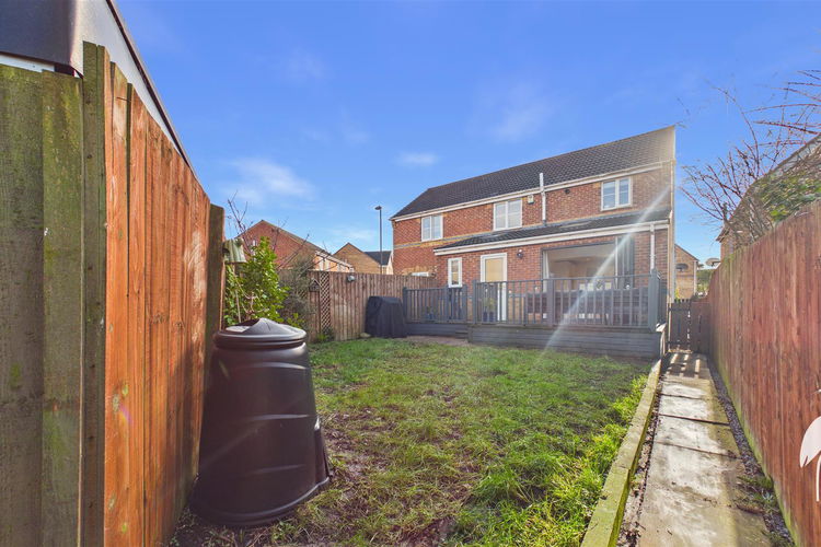 Outside - Picture 26 of 27