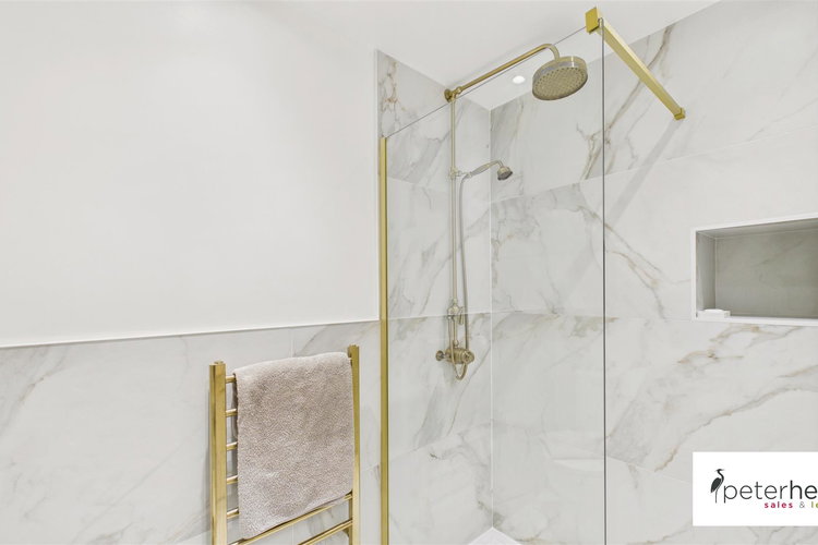 En-Suite Shower Room - Picture 18 of 29
