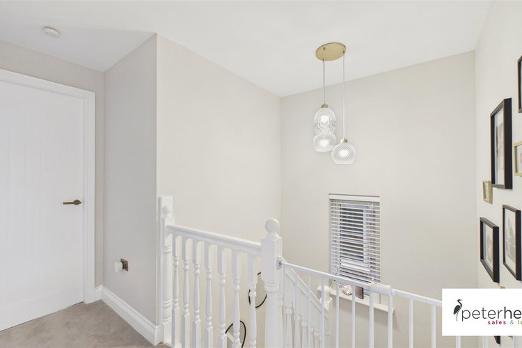First Floor Landing - Picture 23 of 29