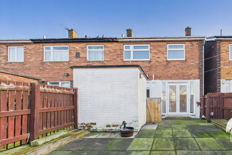 Outside - Picture 20 of 21