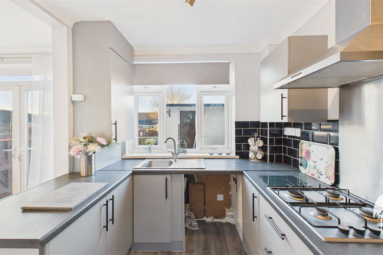 Kitchen - Picture 8 of 21