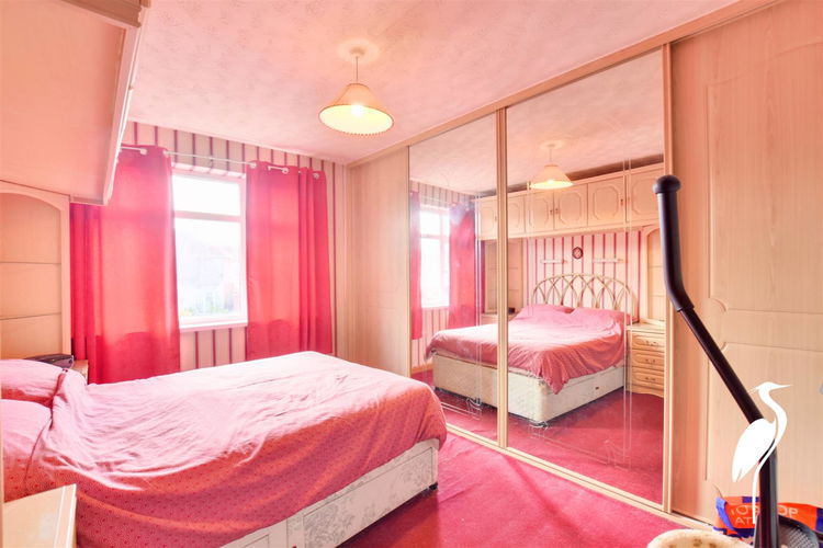 Bedroom 1 - Picture 13 of 26