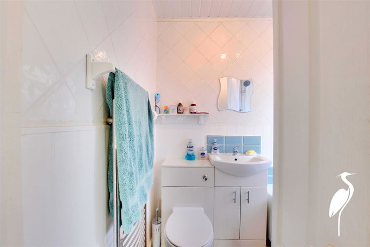 Bathroom - Picture 20 of 26