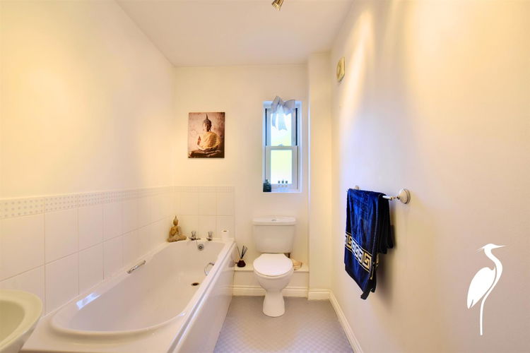Bathroom - Picture 14 of 19