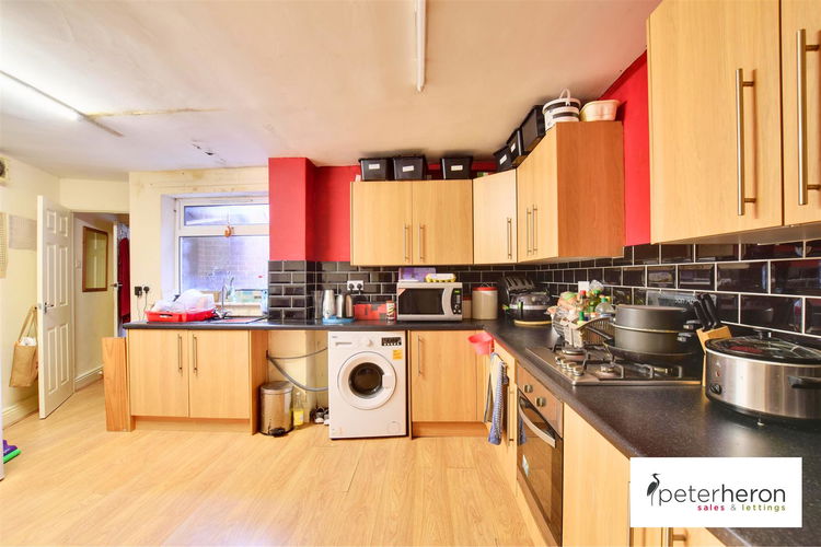 Breakfasting Kitchen - Picture 2 of 10