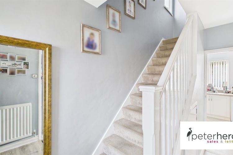 Entrance Hall - Picture 9 of 20