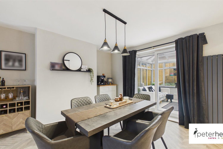 Dining Room - Picture 12 of 36