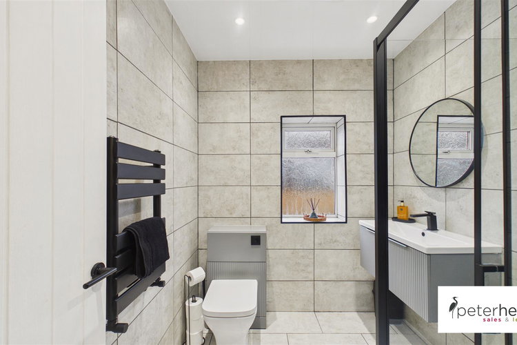 Shower Room - Picture 31 of 36