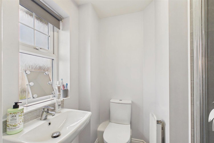 En-Suite Shower Room - Picture 16 of 25