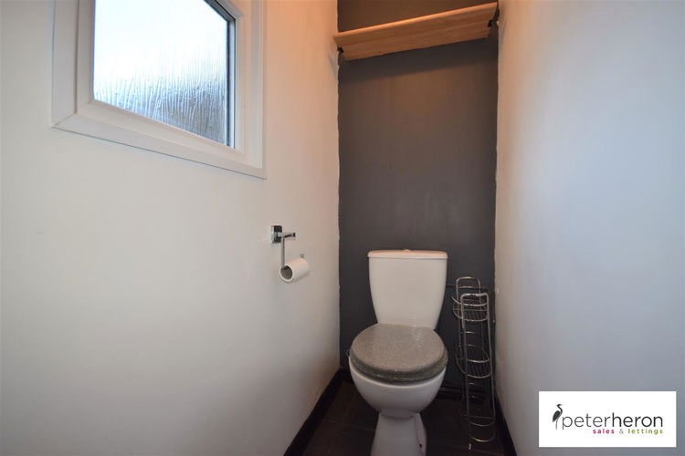 Ground Floor WC - Picture 8 of 14