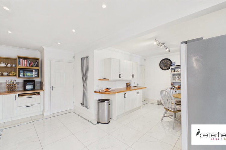 Open Plan Kitchen/Diner - Picture 12 of 64