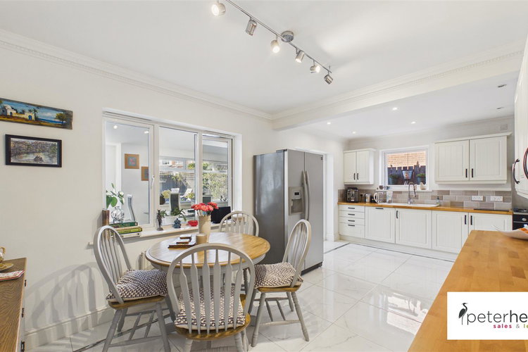 Open Plan Kitchen/Diner - Picture 5 of 64