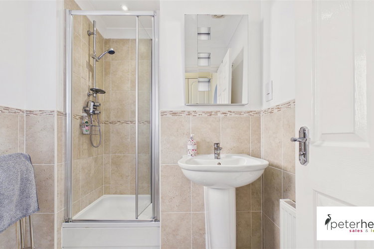 En-Suite Shower Room - Picture 45 of 64