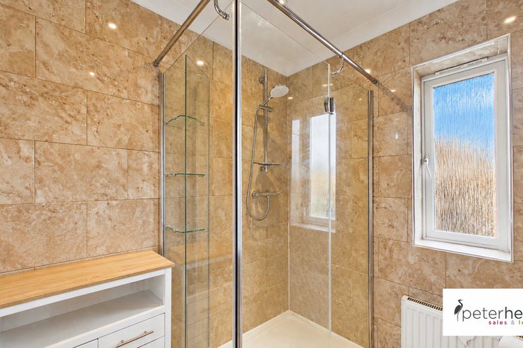 En-Suite Shower Room - Picture 34 of 64