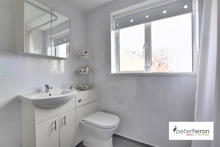 Wet Room - Picture 13 of 16