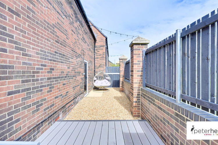 Outside - Picture 19 of 21