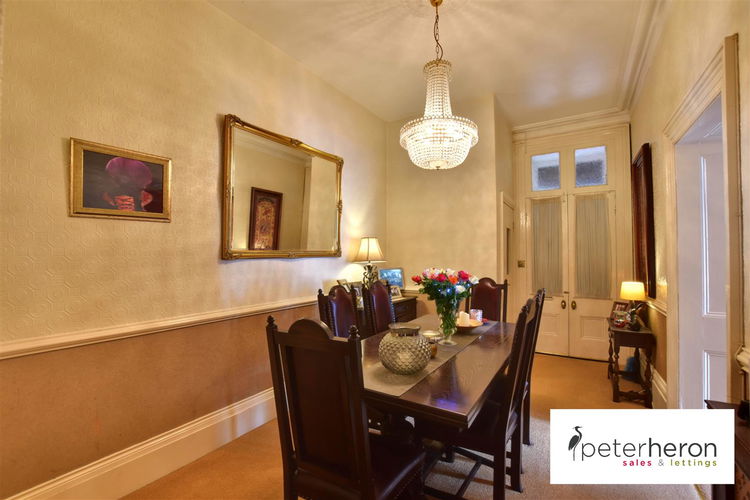 Dining Room - Picture 5 of 37