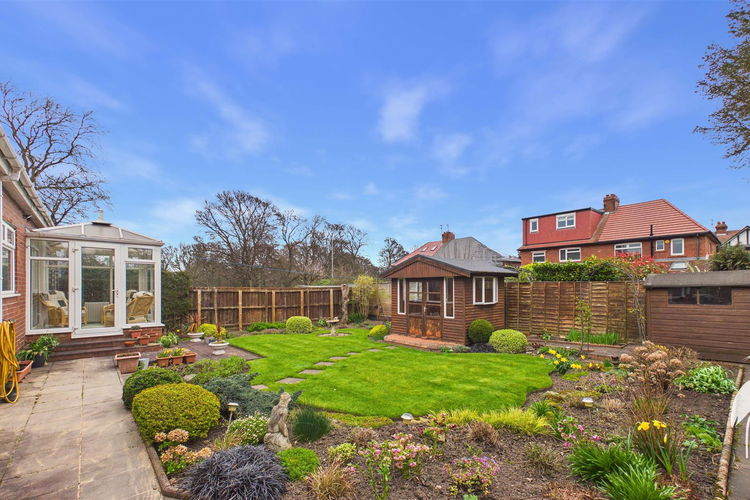 Outside - Picture 2 of 40