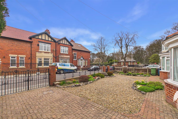 Outside - Picture 39 of 40