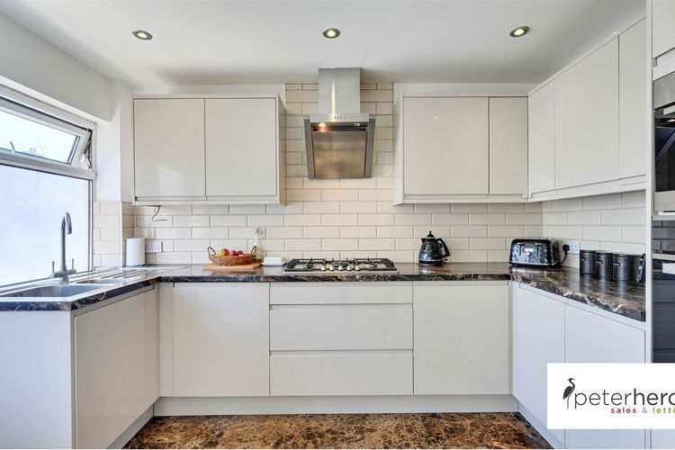 Kitchen - Picture 11 of 27