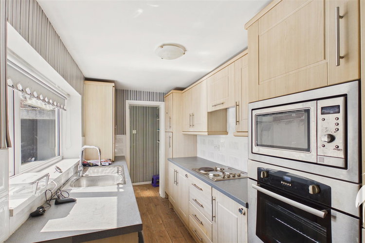 Kitchen - Picture 4 of 15
