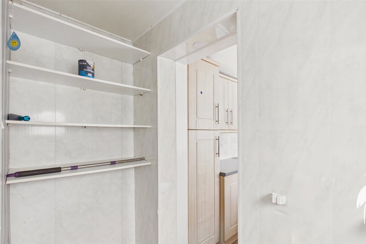 Rear Hall - Picture 7 of 15