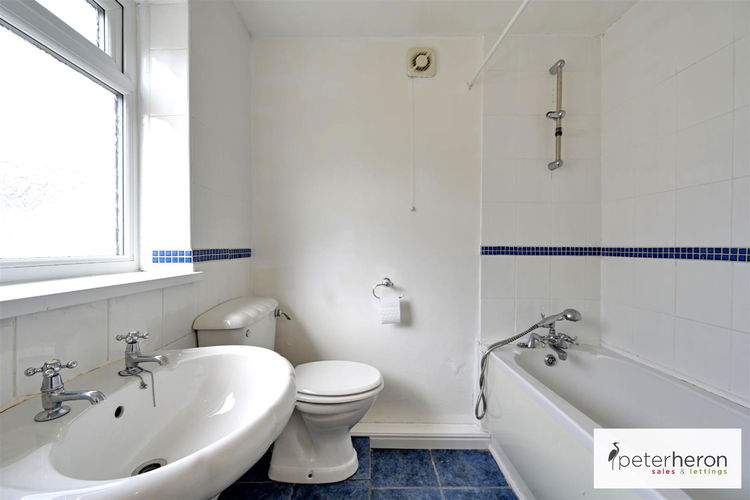 Bathroom - Picture 7 of 14