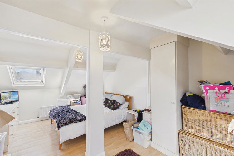 Bedroom 1 - Picture 27 of 32