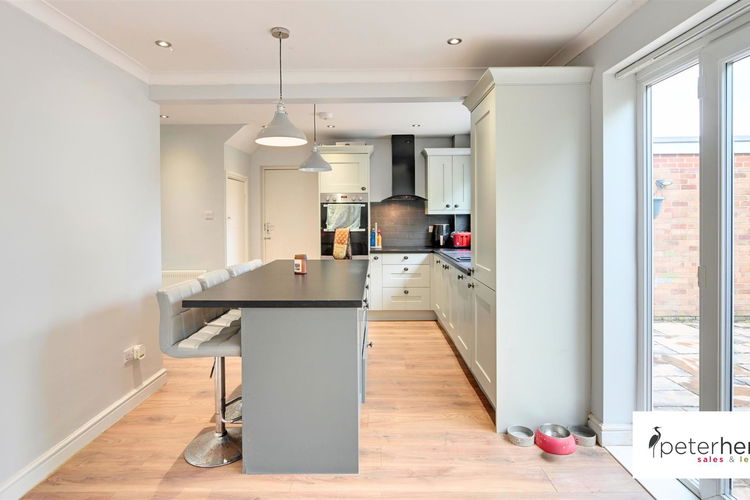 Dining Kitchen - Picture 4 of 19