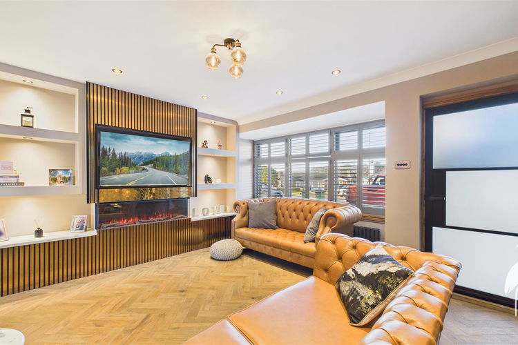 Lounge - Picture 3 of 53