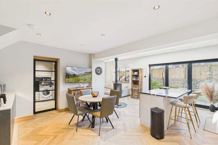 Open Plan Kitchen/Dining/Family Area - Picture 8 of 56