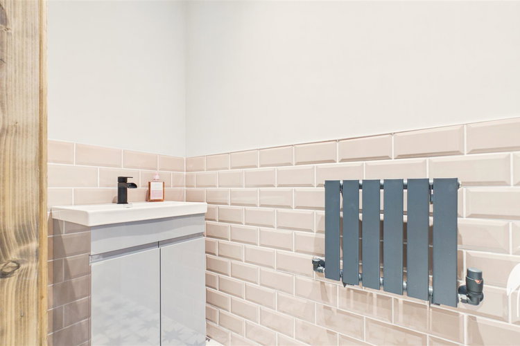 Cloakroom/WC - Picture 24 of 56